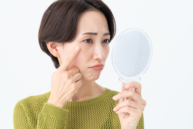 ボトックスとヒアルロン酸の違いって？ しわ対策に効く施術を比較してみた