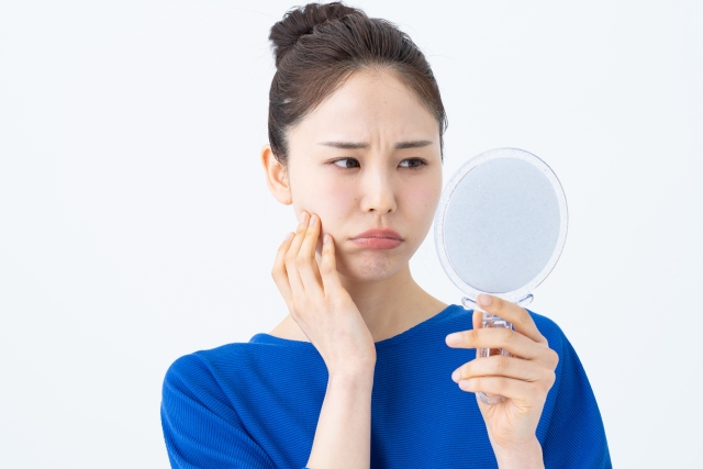 笑いジワは“笑うな”じゃなくボトックス！？自然な表情を保つ施術法！